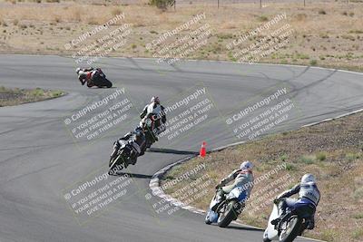 media/Apr-20-2025-AHRMA (Sun) [[393a79c373]]/Race/group 10 early race/Turn 4b/